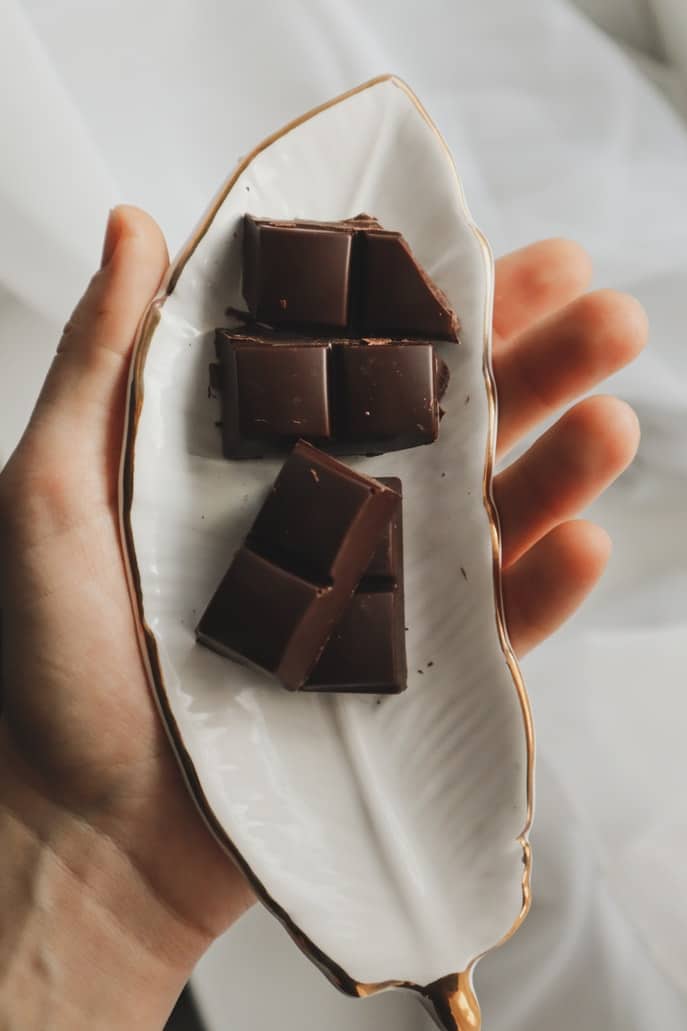 Egyél egy darab keserű csokoládét étkezés előtt