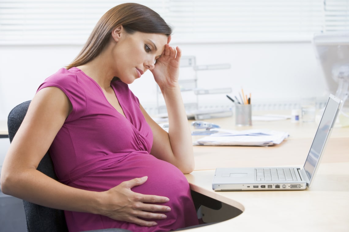 A terhesség 7 kínos, zavarba ejtő tünete
