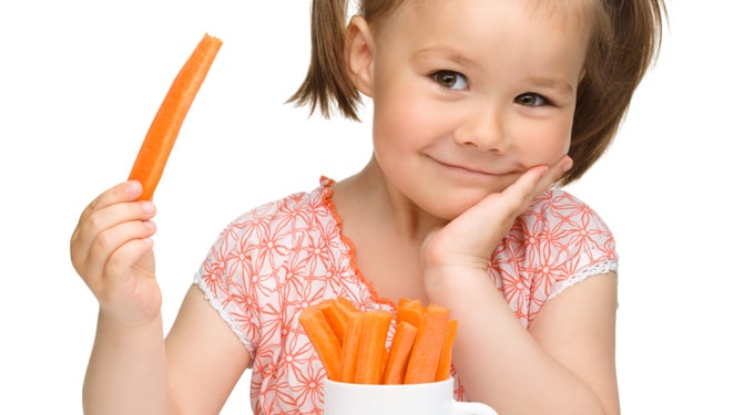 8 táplálkozási tipp, hogy a gyermeked elkerülje a tavaszi náthát!