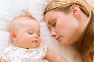 A babával való alvás