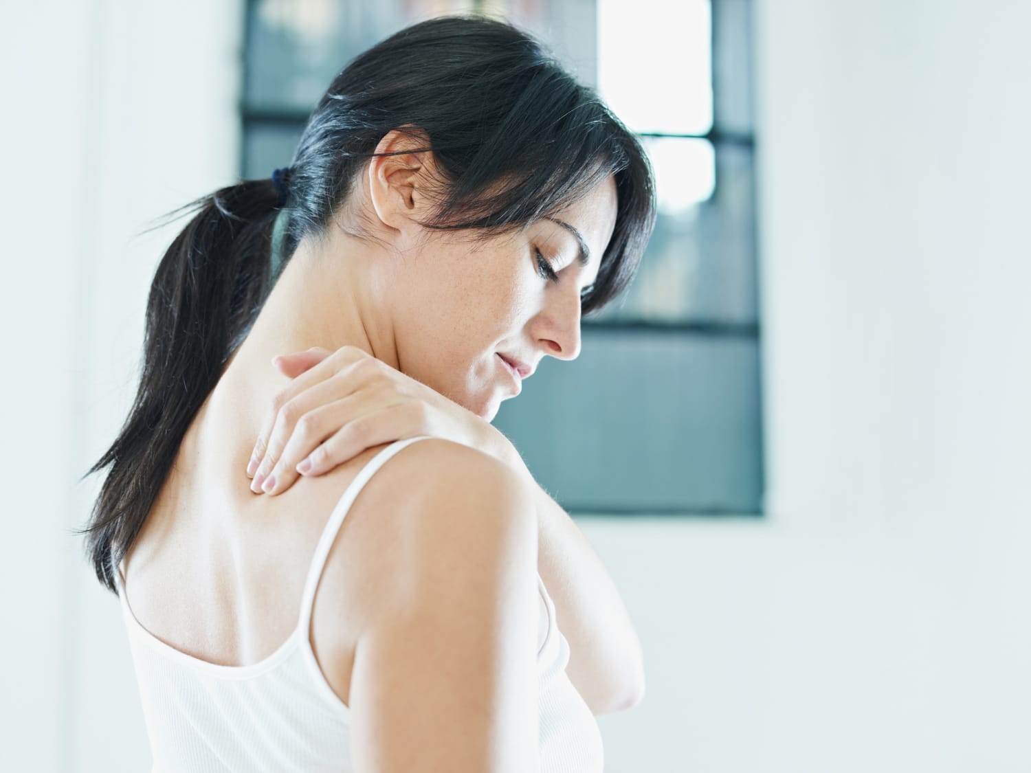 A hátfájás 5 leggyakoribb oka – és fájdalomcsillapító nélküli megoldása
