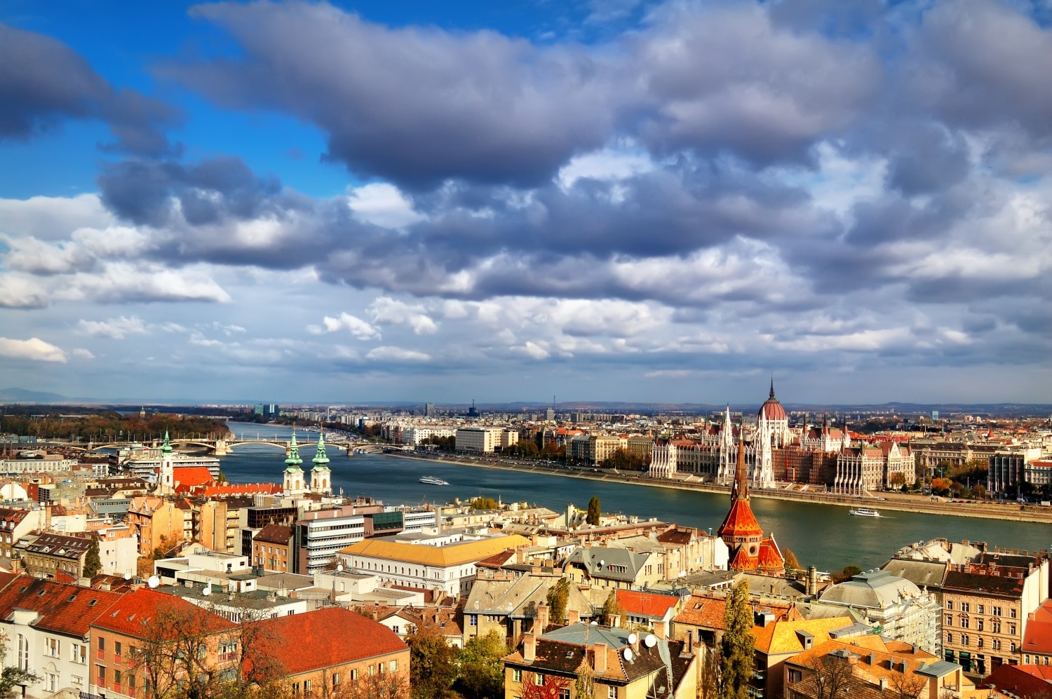 A magyarok szeretnek lakást vásárolni – De megéri megvenni?