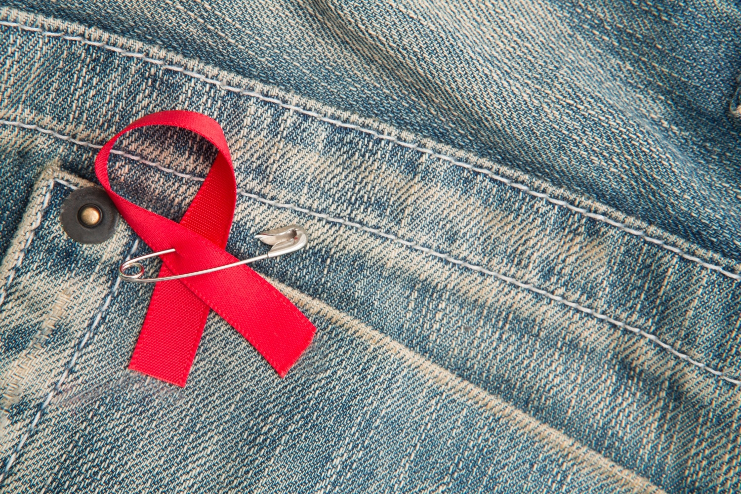 Az AIDS és a korrupció ellen: 5 decemberi világnap, amiről tudnod kell