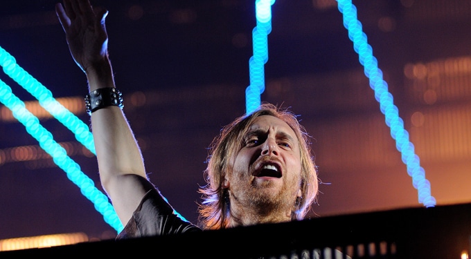 David Guetta lemez helyett láncfűrészt hozott a Szigetre