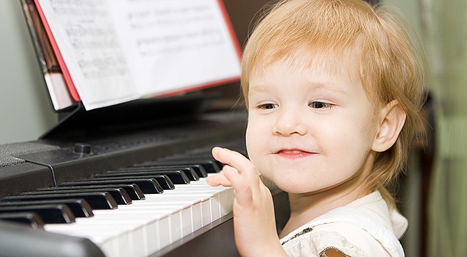 Felnőttként is okosabb lesz tőle a gyerek: ezért érdemes zenét tanulnia
