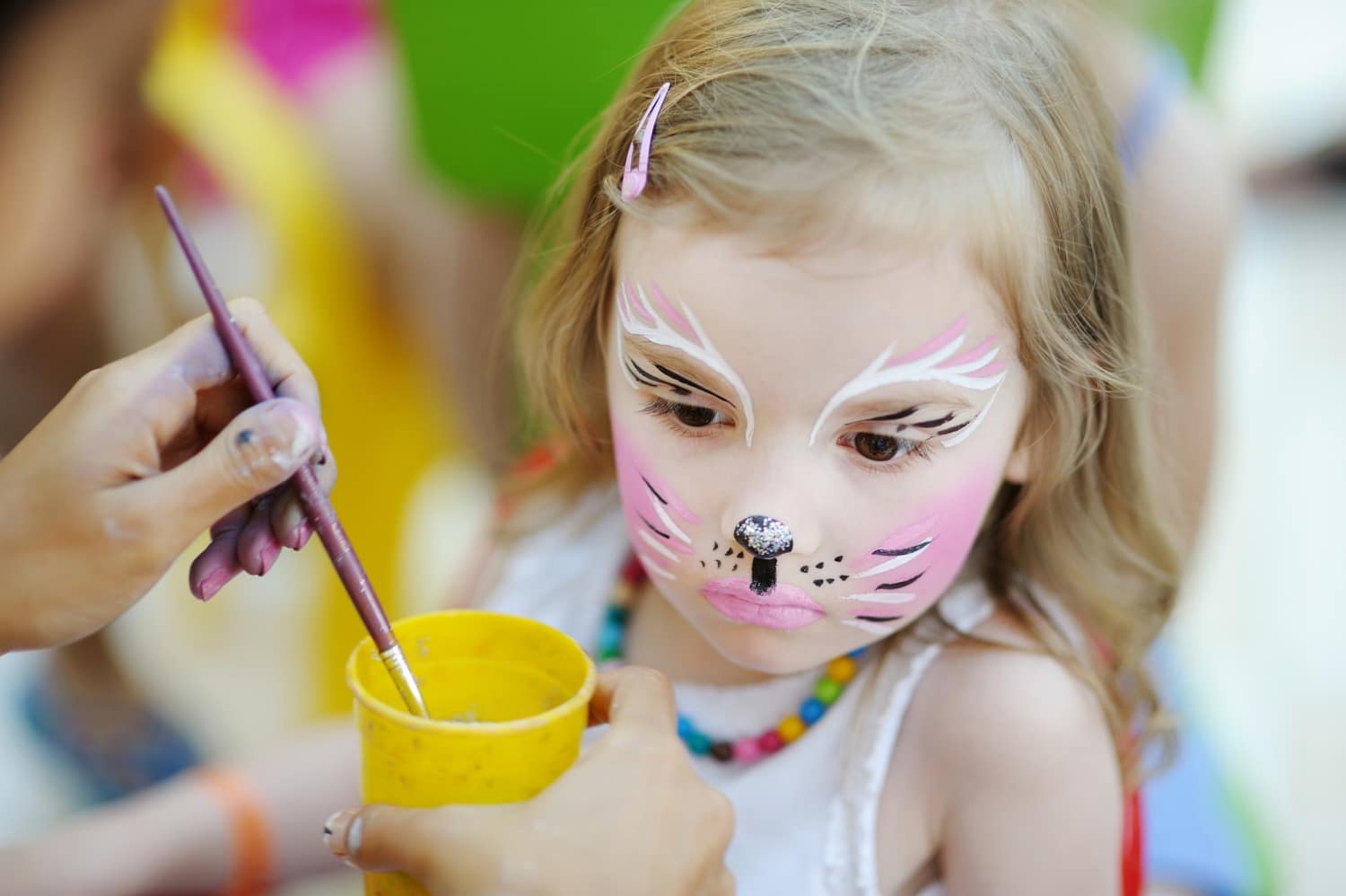 Gyermek arcfestés biztonságosan és gyönyörűen