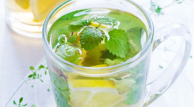 Hogy nyárra formába legyél: méregtelenítő citrom-menta diéta
