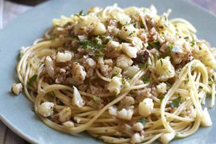 Karfiolos szardellás spagetti