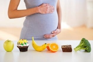 Kettő helyett enni. A terhesség alatti elhízás veszélyei