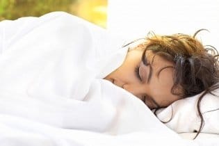 Szépülés alvás közben: tények és tévhitek