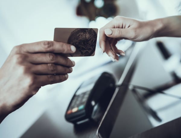 5 hatalmas tévhit a bankkártyákkal kapcsolatban – Te is bedőltél ezeknek?