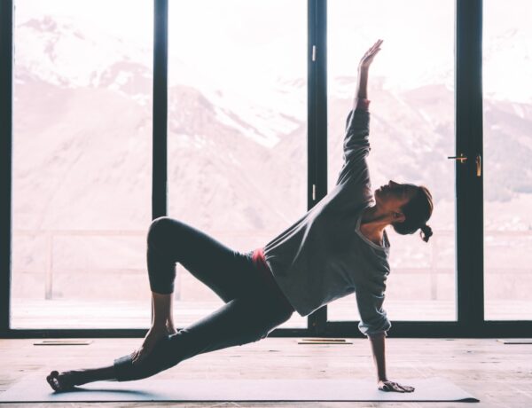 A jóga és a gerinc kapcsolata. Így segít a jóga a háttájéki problémákon