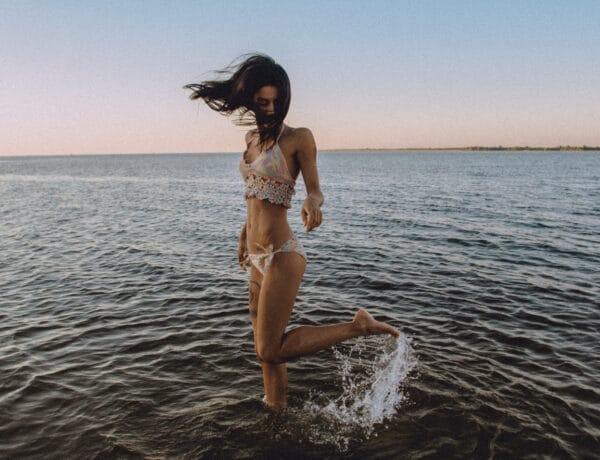Bikini-körkép: A legszuperebb fürdőruhák kis mellre
