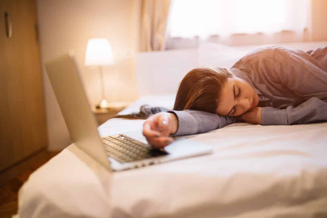 Egy aktuális kutatás szerint elrontja a rossz alvás a karriered – Megmondjuk, hogy miért
