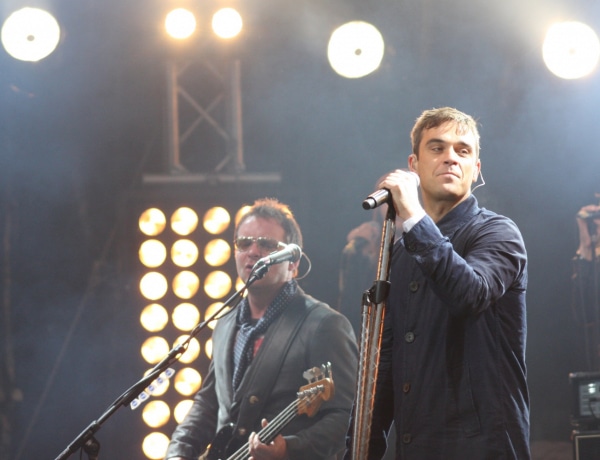 Hangolódj az év koncertjére Robbie Williams legjobb számaival!