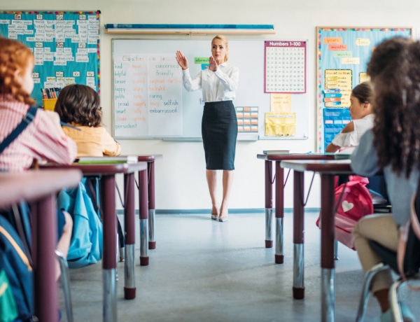 Nagyon sok tanár szakmát vált. 6 tény, amit a szülők nem tudnak a tanárokról