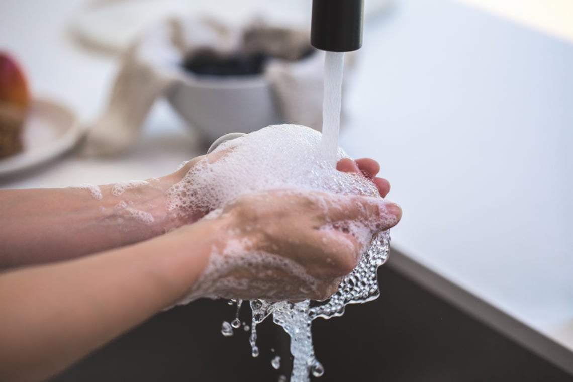 Koronavírus: 6 hiba, amit kézmosáskor szinte mindenki elkövet