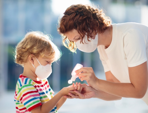 Koronavírus: A gyerekek is érzik, hogy baj van – Hasznos tippek az otthoni megküzdési stratégiákhoz