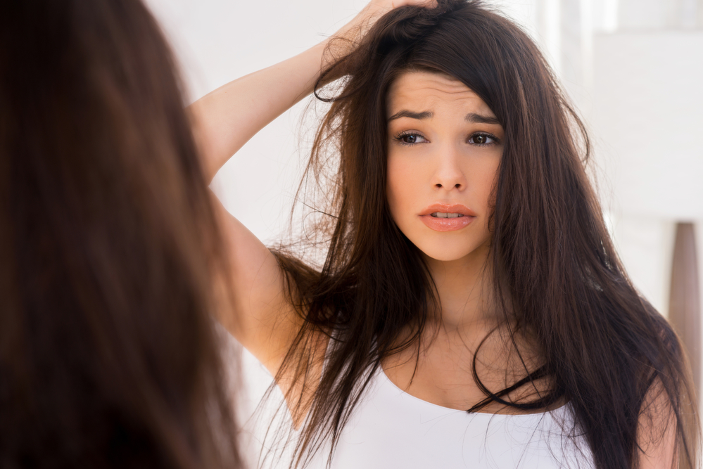 Mitől hullik a haj? Hajhullás elleni vitaminokkal újra egészséges lesz a hajnövekedés