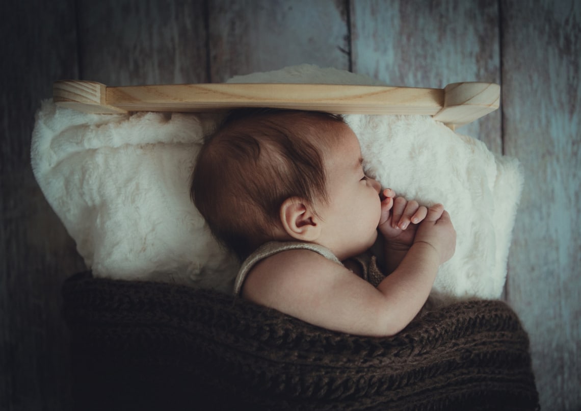 Nagyon sok alvásidőről kell lemondania egy szülőnek – egy új kutatás kiderítette mennyiről