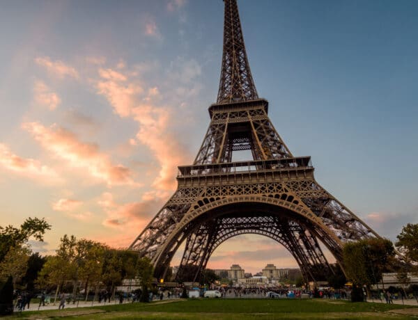 Titkos szoba van az Eiffel-toronyban! Rejtett helyek híres látványosságokban