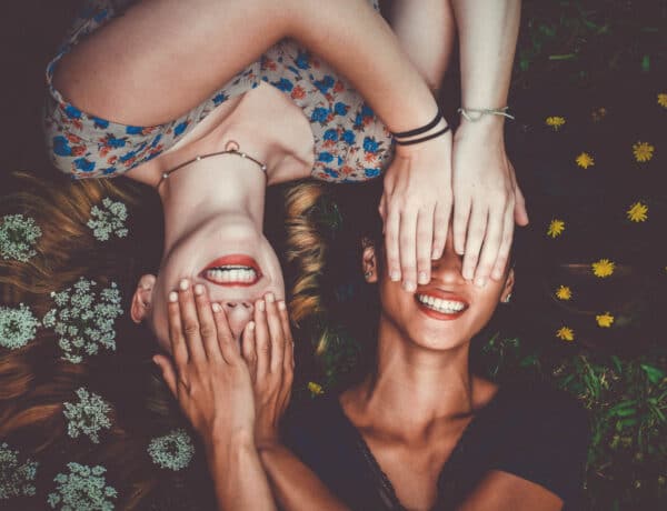﻿3 mód, ahogy egy barátság véget érhet – és a kiváltó okok