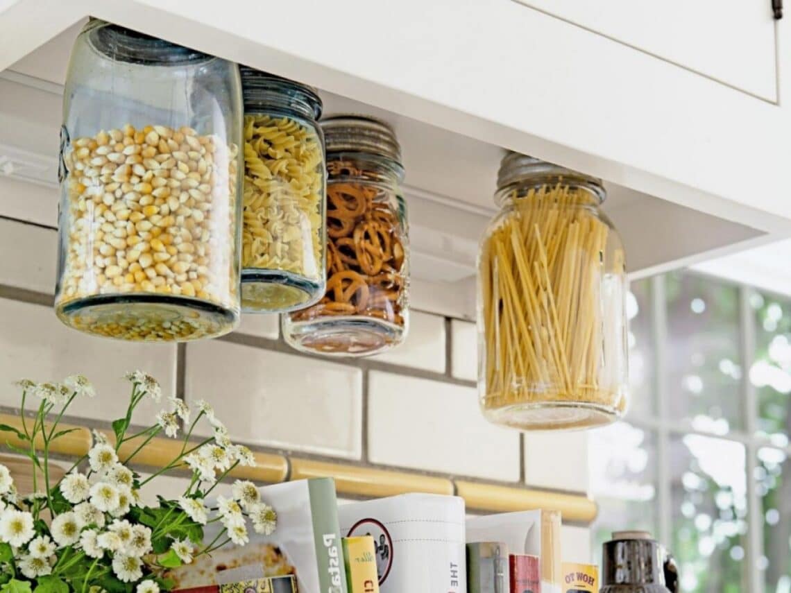 Kevés a tárolási lehetőség a konyhádban? 7 kreatív ötlet