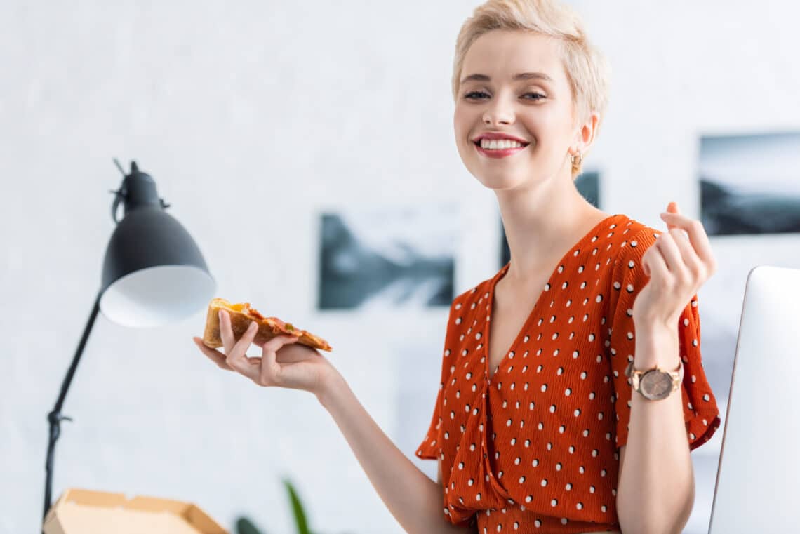 Gyönyörű rövid hajak, ha már most kezd meleged lenni: forró trendek, hűvös tarkók