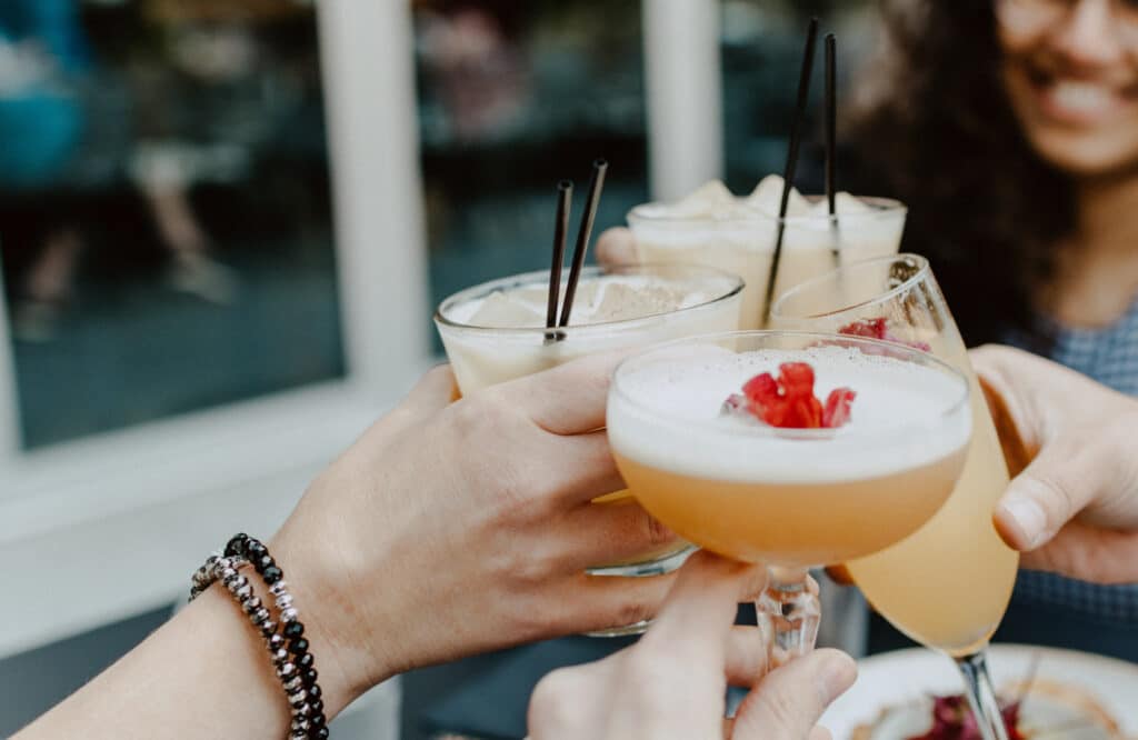 Kókusztejes rum-puncs és bourbon kávé-milkshake?  5 izgalmas nyári koktél otthoni hozzávalókból
