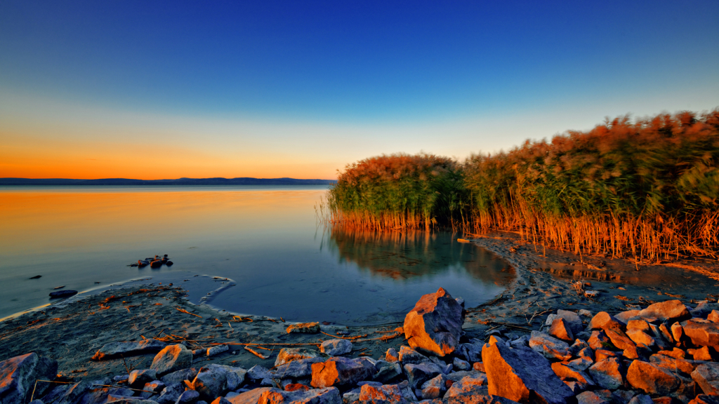 Ilyen sokat még nem nyaraltunk a Balatonon, mint idén