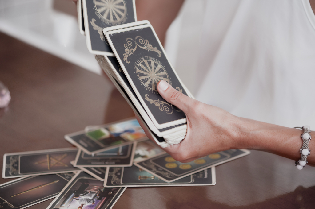 Ezt mondja a Tarot a csillagjegyedről – Tudj meg többet magadról!