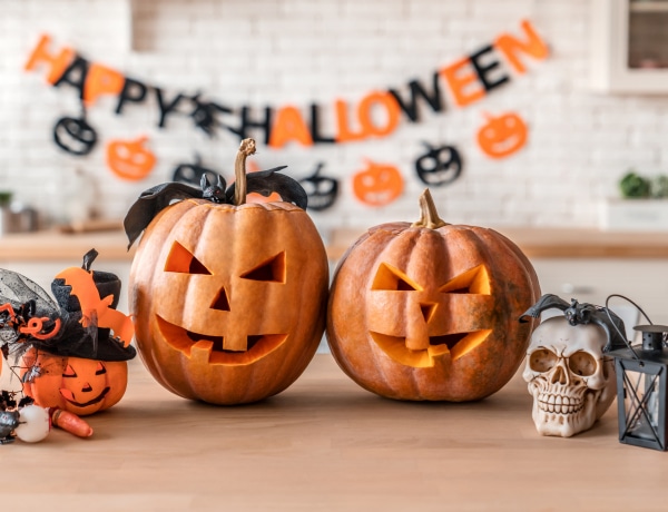 Ijesztő, minimalista és aranyos halloweeni dekorációk – nem csak gyerekeknek