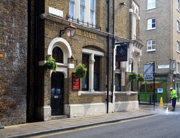 A Holiday kis házikója? Filmes otthonok, amikbe azonnal beköltöznék