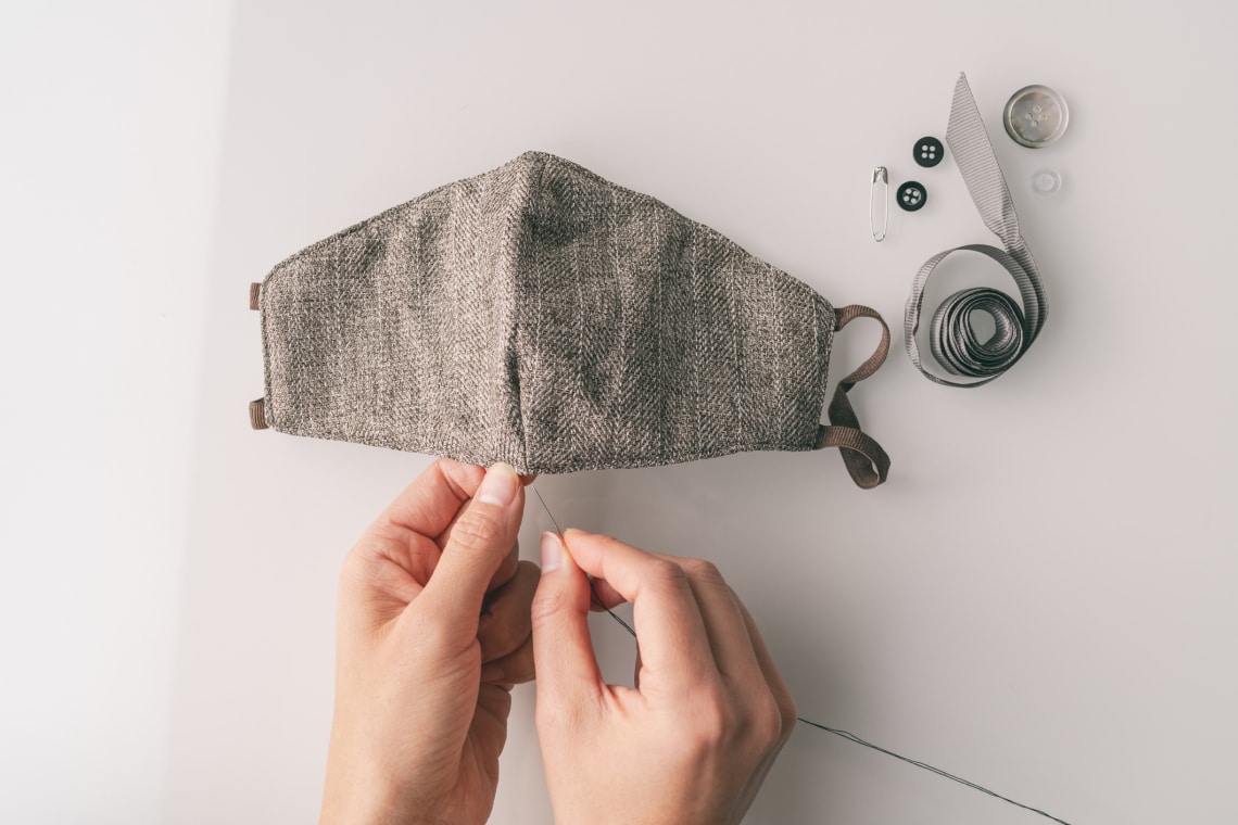 Régi ruhadarabokból maszk – 5 egyszerű DIY trükk