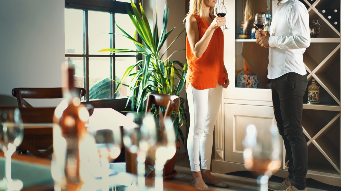 Így tárolhatjuk „szépen” az italokat – 8 kreatív tároló megoldás