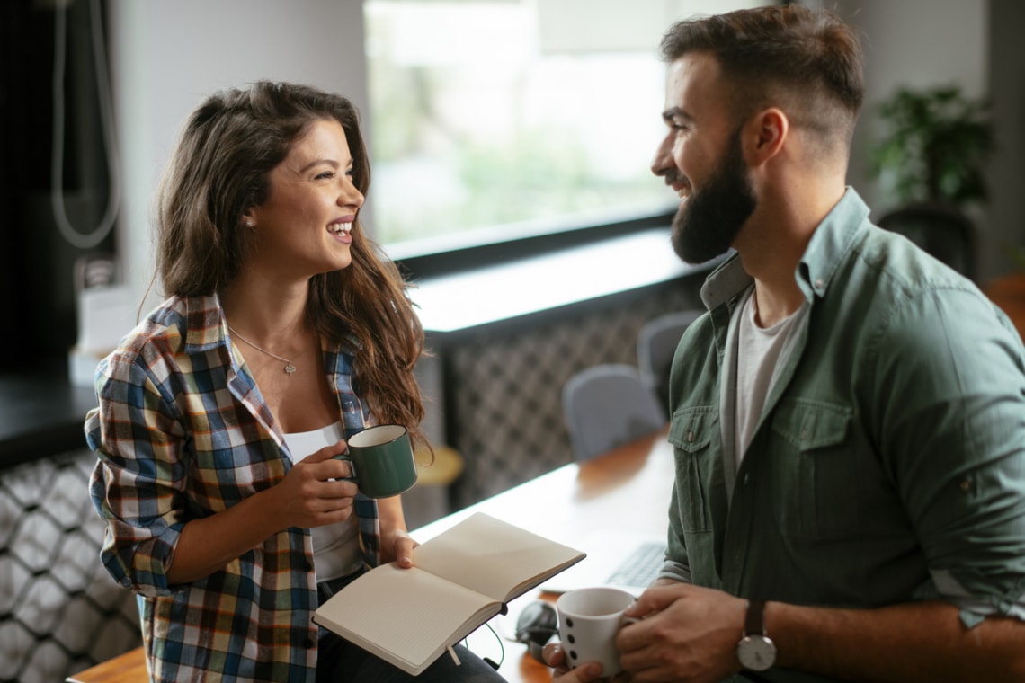 Melyik irányba dől?