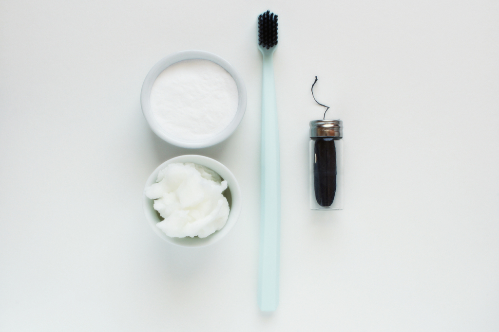 Házi fogfehérítés szódabikarbónával
