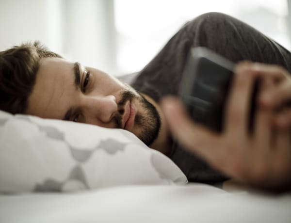 Miért van annyi dühös, frusztrált férfi az online világban?