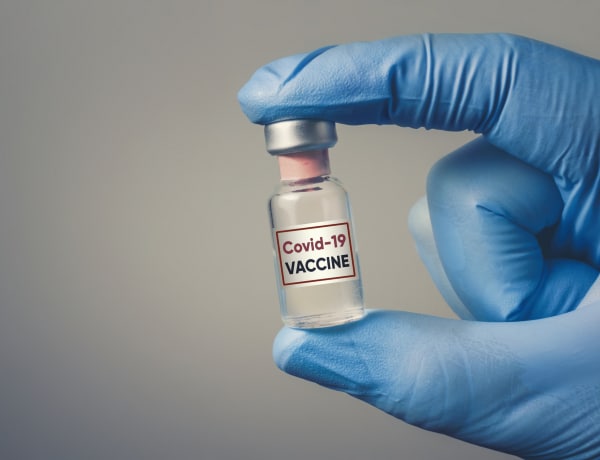 „Ezért adattam be a koronavírus elleni oltást” – Egy orvossal beszélgettünk