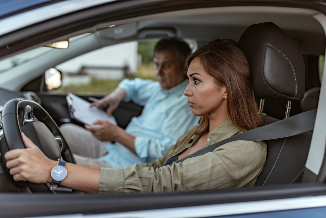 „A kis naiv azt hitte, hogy vizsgázhat”- A férfi oktatók még ma is fölényeskednek a nőkkel