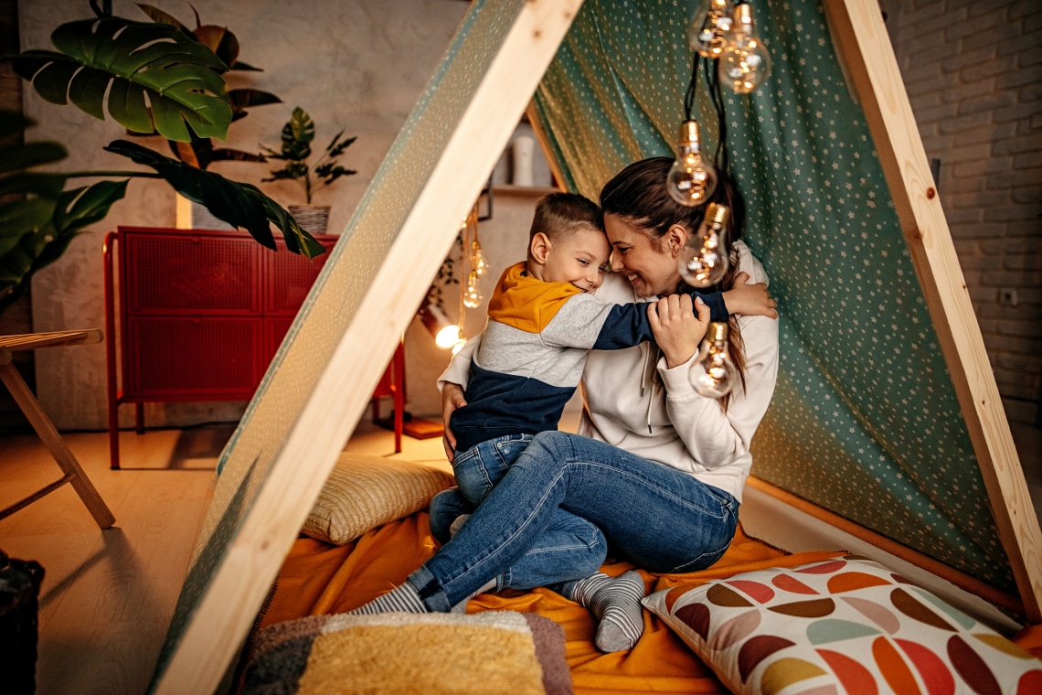 10 ötletes DIY sátor, amit imádni fog a gyerkőc