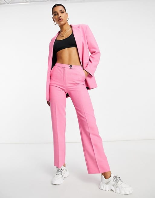 Rágógumi pink kosztüm