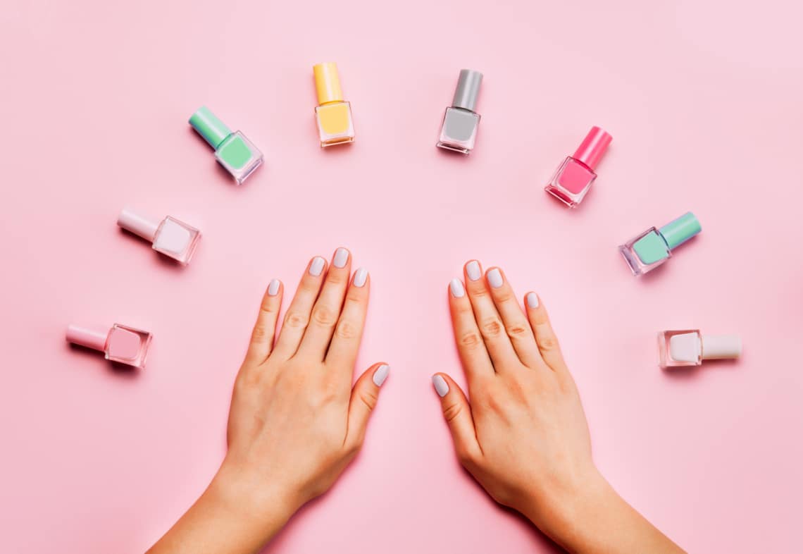 „Mindig áztatni kell a körmöket előtte” – A körmösöd szeretné, ha nem hinnéd el ezeket a tévhiteket