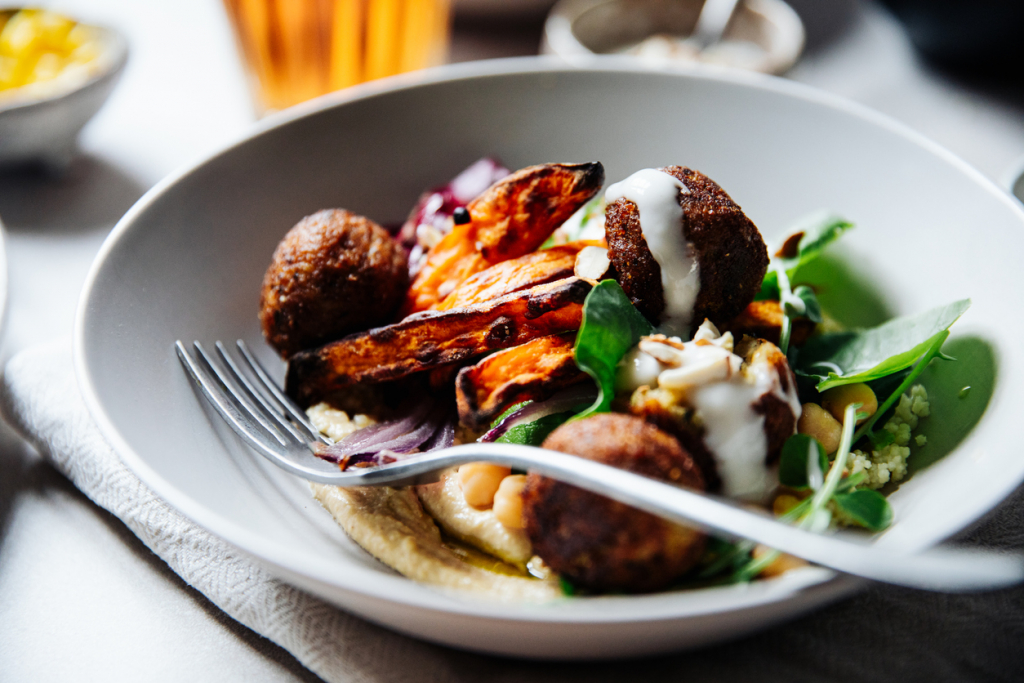Vegán falafel étel