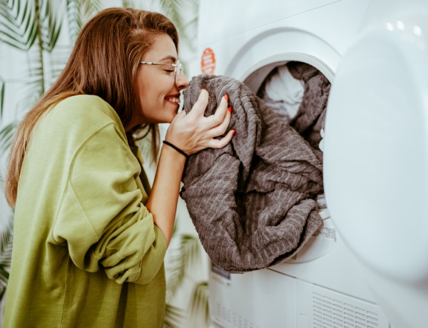 Büdös, dohos mosógép: így takarítsd ki egyszerűen