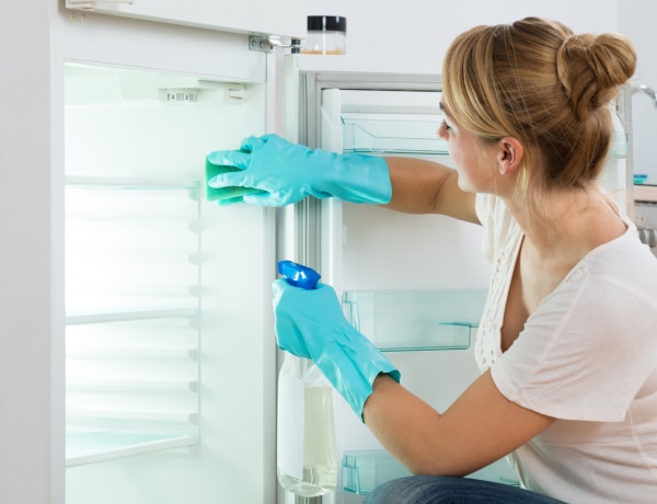 Ezért lehet büdös a hűtőd – Így védekezz és tartsd fenn a jó illatot!