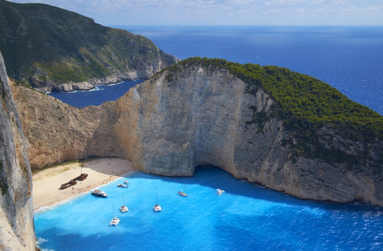 Navagio Beach, Zakynthos, Görögország