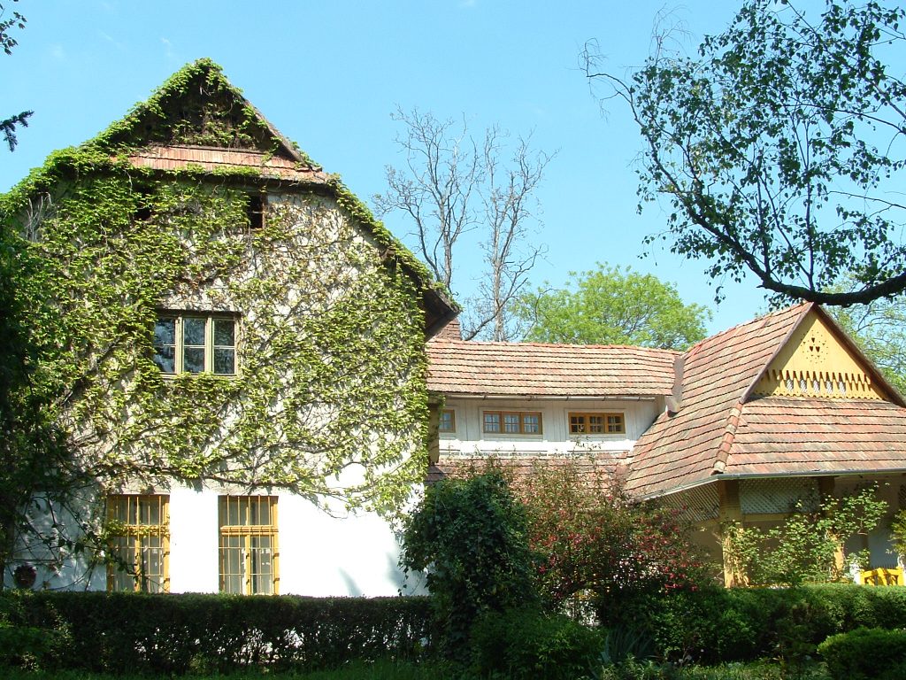 Leányfalu