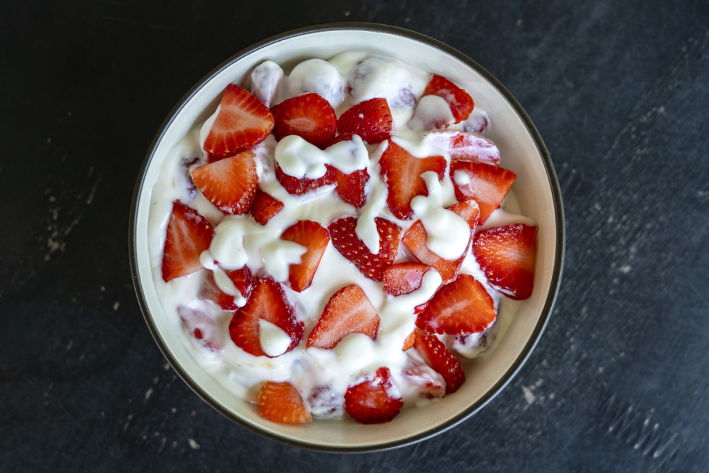 Joghurt és eper