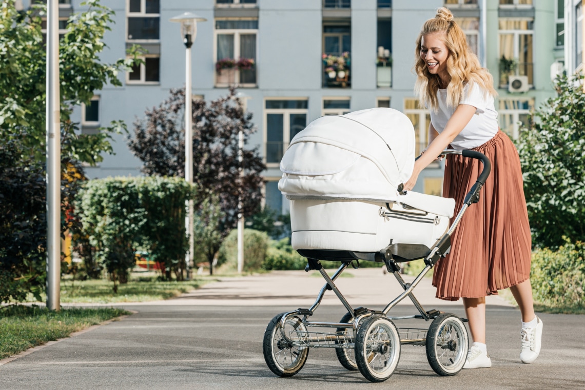 A babák és a nyári nap: nem elég a fényvédő, ezekre is nagyon figyelned kell!